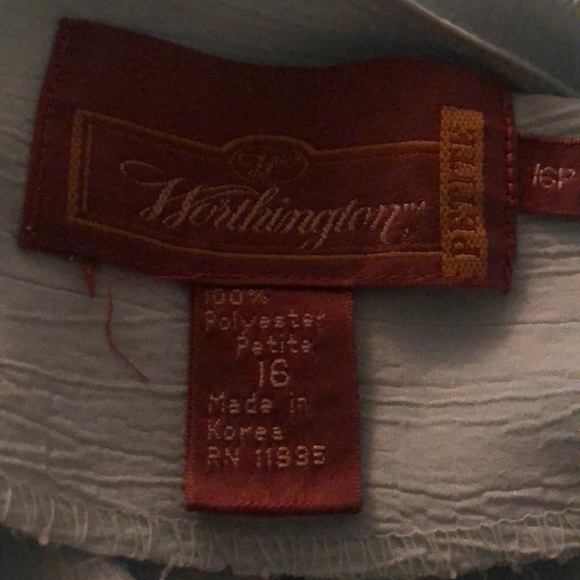 Worthington Women’s Crinkle Blue Button Down - Picture 8 of 8